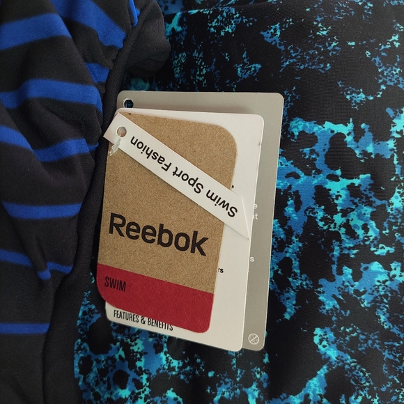 *NWT* 3 Women's One Piece Swimsuits -1 Reebok & 2 Speedo Brand SIZE 18 - Picture 4 of 16